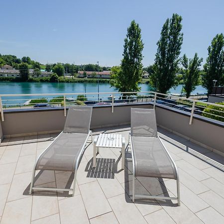Aurora Aparthotel Peschiera del Garda Exteriör bild